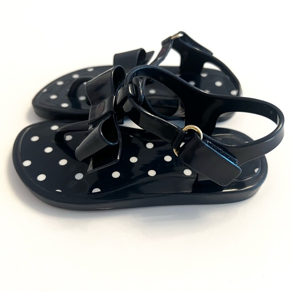 Adorable GAP Kids Navy and White Polka Dot Jelly Sandals, Toddler Size 7 - Picture 5 of 6
